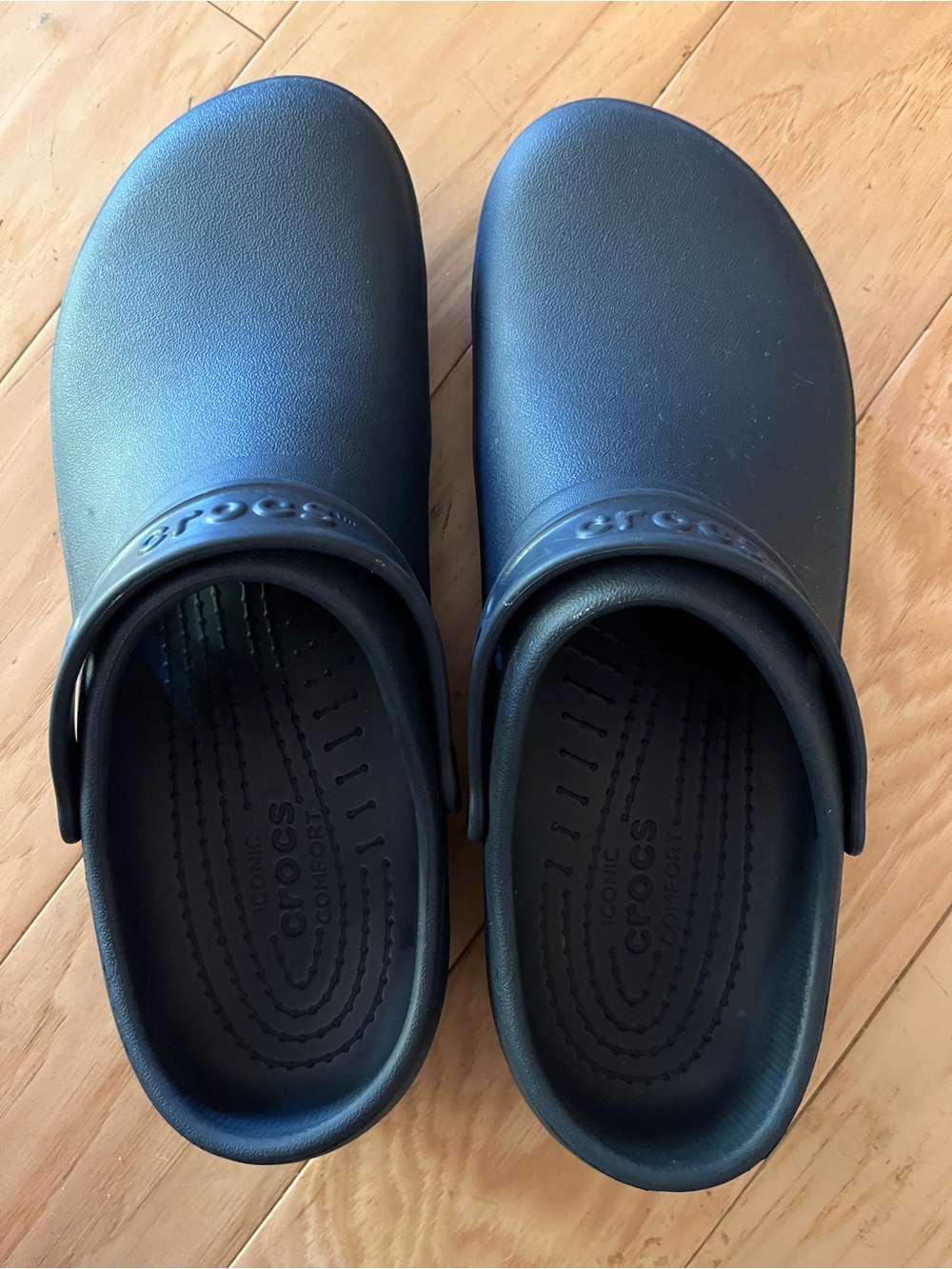 Men's Navy Specialist Crocs Sz 14, NWOT